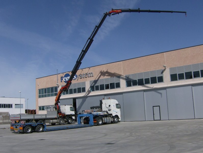 Camion per servizio gru della Ferri System