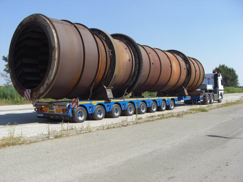 camion per trasporto impianti